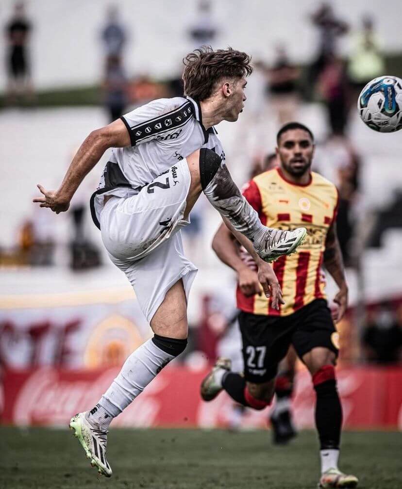 LUCAS SANSEVIERO